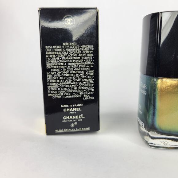 Chanel Le Vernis Nail Colour "Peridot" Duochrome Holo 531 Nail Polish - Picture 9 of 14